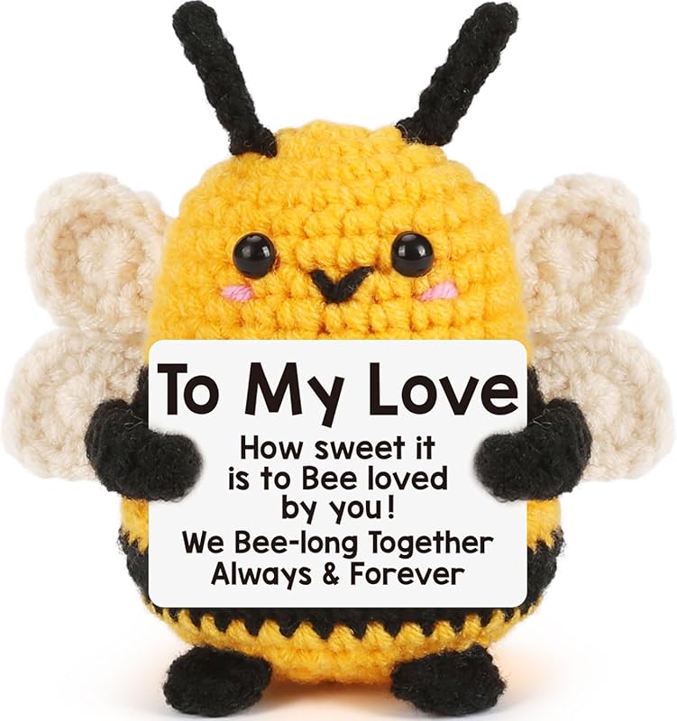 Handmade Crochet Bee Gift for Couples – Sweet Romantic Present for Val
