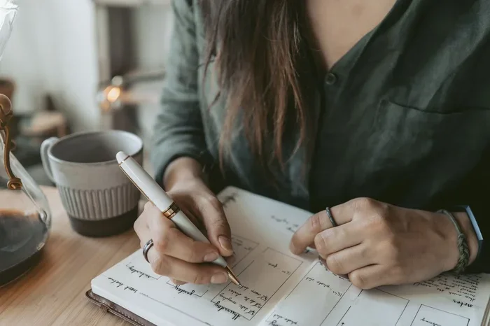 10 Habits Of Happy People That Will Transform Your Life