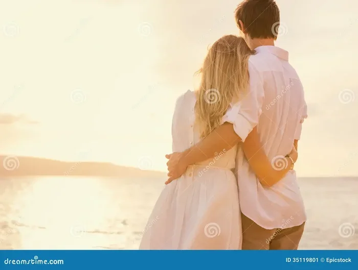 Laura Clery Boyfriend Stephen Amell Inside Their Relationship