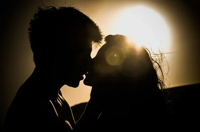 What Their Kiss Says About How They Feel Decode It