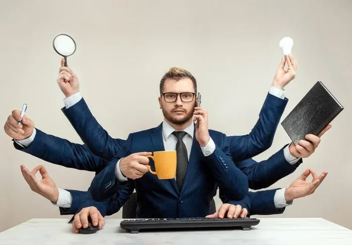 Role Conflict Vs Role Strain Key Differences Explained Simply