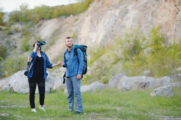 Amazing Race Season 23 Nicole and Travis Still Together