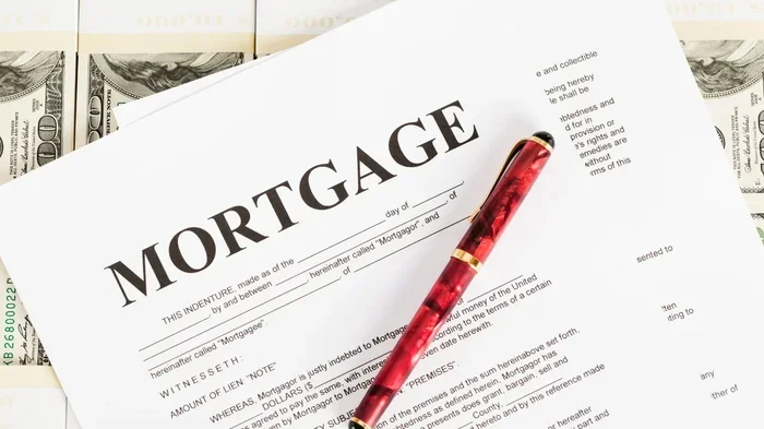 Can a Bank Change Currency on a Mortgage Contract