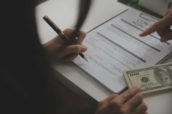 Can You Change Mortgage Lenders While Under Contract