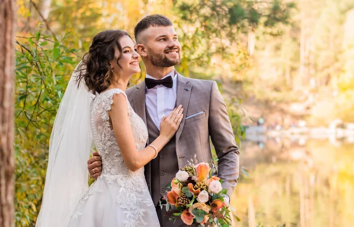 Are You Supposed to Tip Wedding Photographer