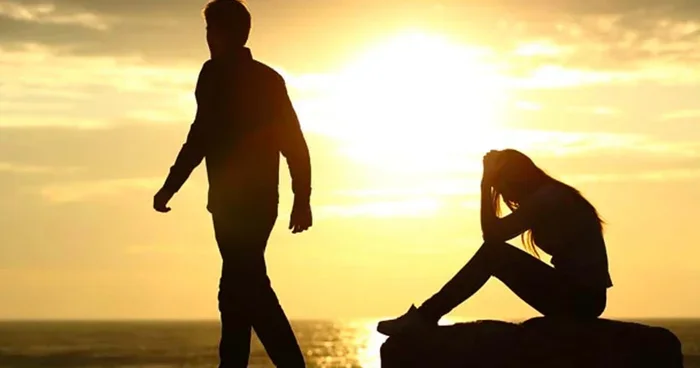 Subtle Signs Your Ex Still Loves You But Is Scared