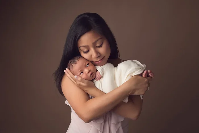 The Early Motherhood Expectations Versus Reality Study