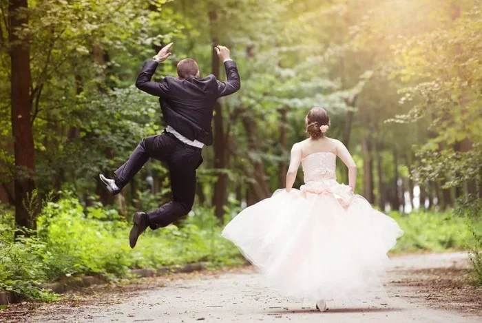 7 Cute Things Every Newly Married Couple No Matter Silly