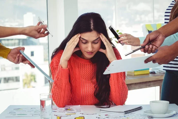 5 Smart Ways To Deal With Someone Who Always Plays The Victim
