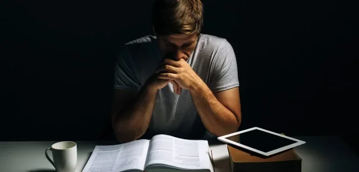 People Who Lack Self Discipline Often Display These Behaviors
