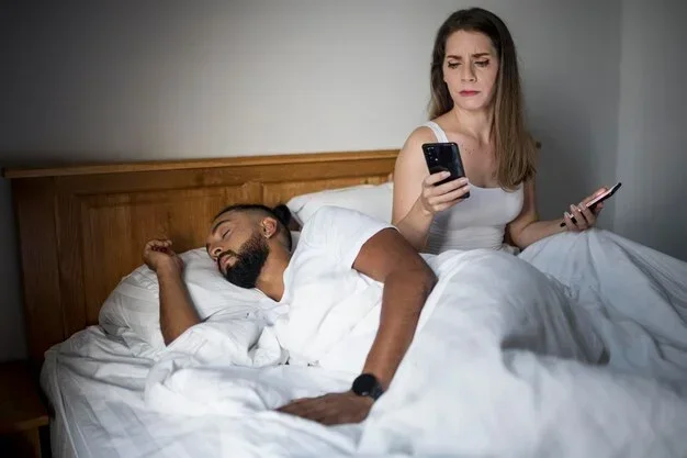 Thoughts Every Girl Has When She Checks Her Guys Phone